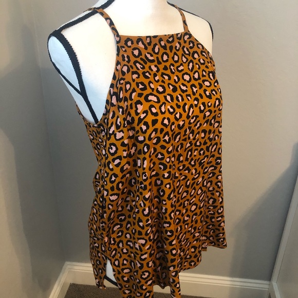 Old Navy Tops - *Last Chance* Leopard Top